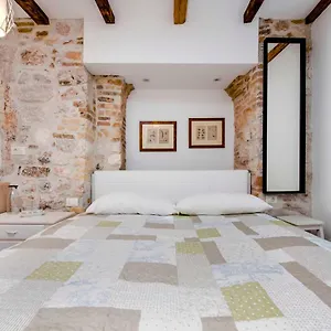 Apartment&studio Ca’ 3 Vie Rovigno